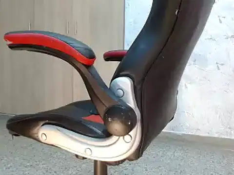 PaulinaRubio  online show from 03-20-25, 10:18