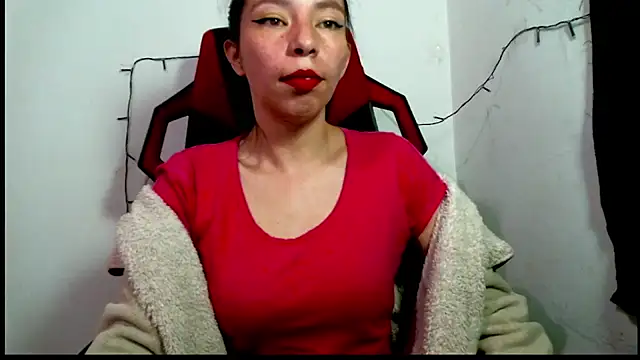 Snapshot of catalina_colombia chatting on 03-20-25, 01:37 catalina colombia online show from 03-20-25, 01:37