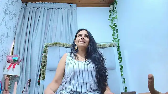  Marcela   online show from 12-16-25, 12:42