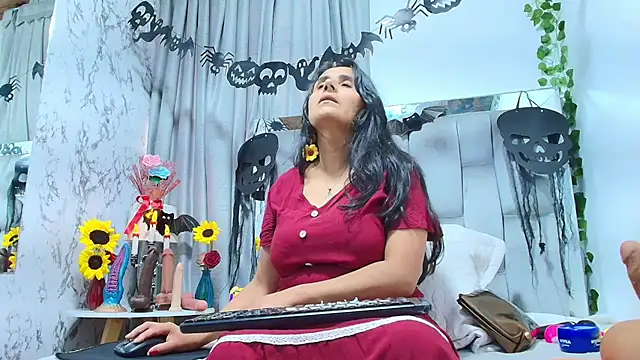  Marcela   online show from 10-28-25, 12:26