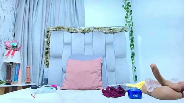  Marcela   online show from 12-20-25, 12:41