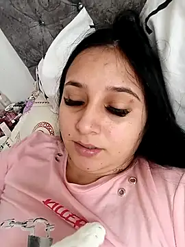 Snapshot of Juanamd1 chatting on 10-16-25, 03:31 Juanamd1 online show from 10-16-25, 03:31