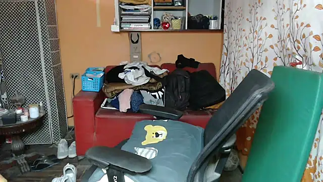 Snapshot of diegotorresd2312 chatting on 04-24-26, 12:56 diegotorresd2312 online show from 04-24-26, 12:56