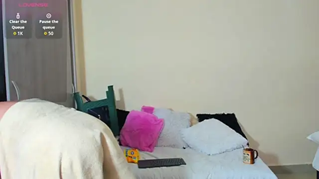 ValeryJohanson  online show from 04-07-26, 06:43