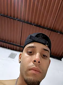 Snapshot of Jesus20222 chatting on 04-07-26, 01:40 Jesus20222 online show from 04-07-26, 01:40