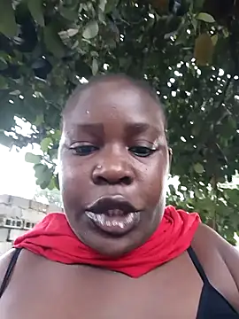 Snapshot of Xtra_bootie chatting on 09-16-25, 04:57 Xtra bootie online show from 09-16-25, 04:57