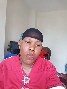 Snapshot of Broan_me chatting on 06-07-26, 05:12 Broan me online show from 06-07-26, 05:12