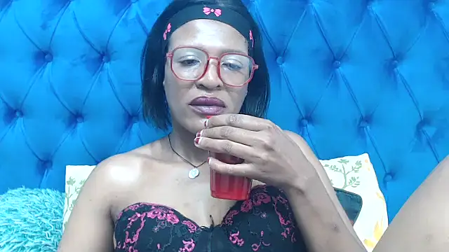 Snapshot of SpicyQueenxxxx chatting on 03-28-26, 04:19 SpicyQueenxxxx online show from 03-28-26, 04:19