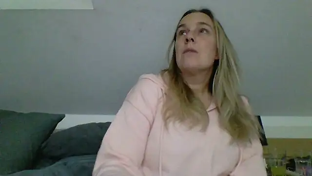 scrummymummy2 online show from 01-08-26, 09:54