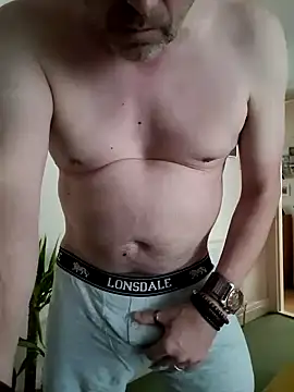 JulianJ50 online show from 10-03-25, 01:45