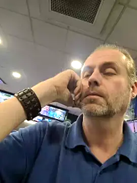 JulianJ50 online show from 03-26-26, 09:24