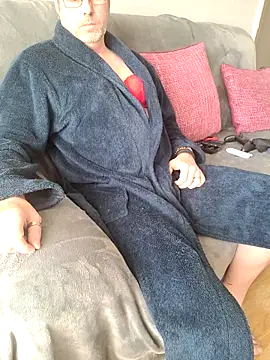 JulianJ50 online show from 11-20-25, 01:23