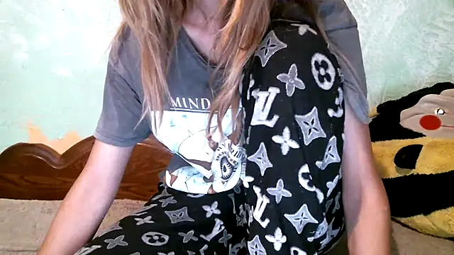 DennisXCaroll online show from 10-26-25, 05:52