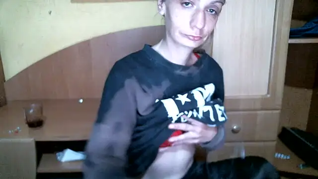Snapshot of DennisXCaroll chatting on 06-02-26, 04:12 DennisXCaroll online show from 06-02-26, 04:12