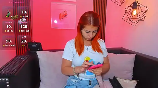 Nahiajhonson  online show from 03-30-26, 12:28