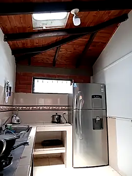 SamaraJay1 online show from 04-18-26, 04:09