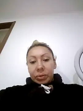 coral smitth online show from 11-06-25, 03:05