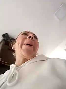 coral smitth online show from 10-03-25, 07:04