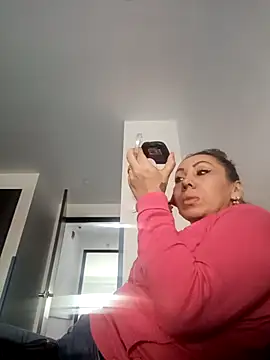 coral smitth online show from 11-18-25, 02:31