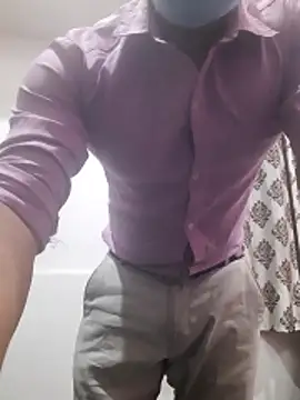 Guyinshortss online show from 02-14-26, 08:42