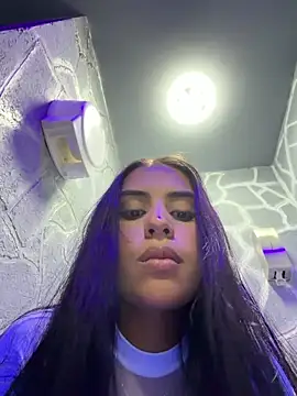 Snapshot of EmmaTorres_ chatting on 02-03-26, 08:58 EmmaTorres online show from 02-03-26, 08:58