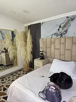 Snapshot of EmmaTorres_ chatting on 02-05-26, 09:10 EmmaTorres online show from 02-05-26, 09:10