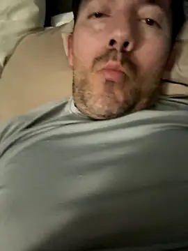 Snapshot of Papilobo12 chatting on 10-18-25, 04:03 Papilobo12 online show from 10-18-25, 04:03