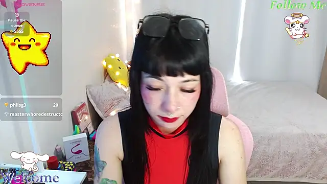 mily milk  online show from 12-29-24, 12:01