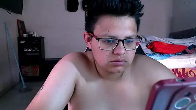 tatsumi nao online show from 10-30-25, 06:05