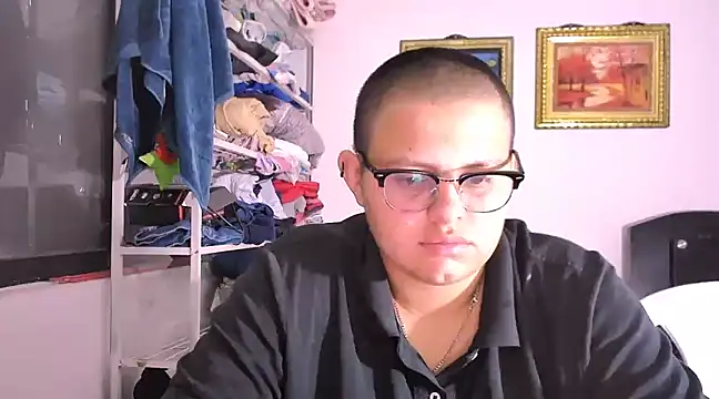 tatsumi nao online show from 02-05-25, 10:01