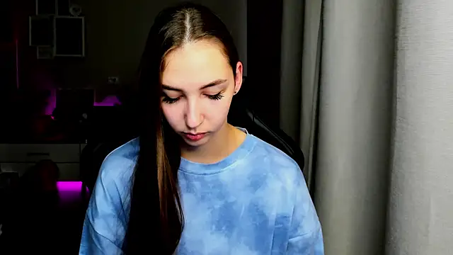 Sm0ly online show from 10-20-25, 02:02