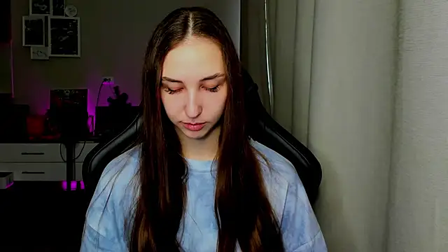 Snapshot of Sm0ly chatting on 05-30-26, 03:46 Sm0ly online show from 05-30-26, 03:46