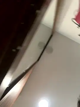 Parejasumisa27 online show from 01-10-26, 06:03