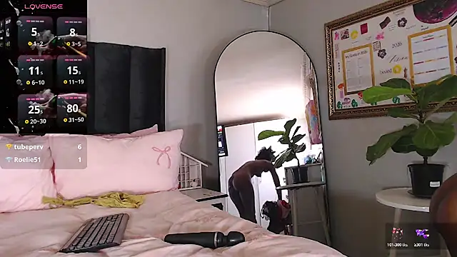 FRUITOFEDEN01 online show from 03-08-26, 01:36