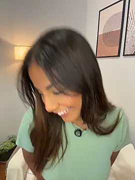 Brownfitbabyy online show from 03-18-26, 12:19