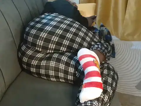 leslysexygirl online show from 11-03-25, 05:12