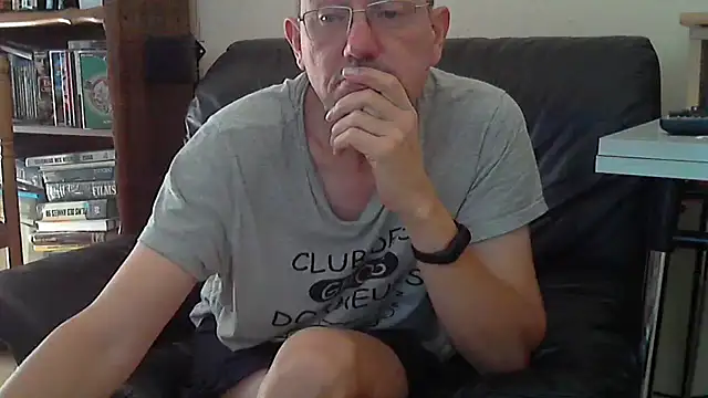 Snapshot of Jaimma45 chatting on 10-15-25, 10:45 Jaimma45 online show from 10-15-25, 10:45