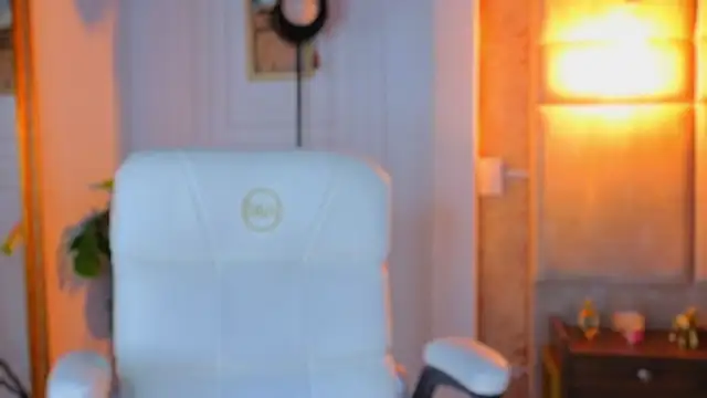 Snapshot of AlessiaLondon chatting on 05-04-26, 10:29 AlessiaLondon online show from 05-04-26, 10:29