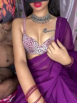 Snapshot of Suhu_love chatting on 07-19-26, 08:45 Suhu love online show from 07-19-26, 08:45