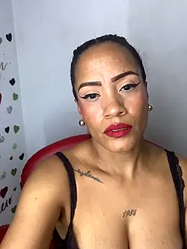 AdelaHaneix online show from 11-23-25, 04:11