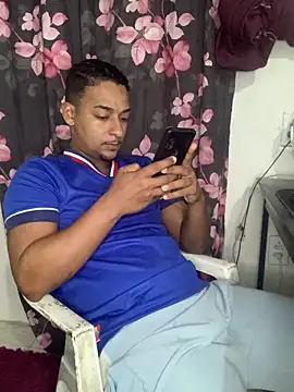 Snapshot of outropirocudo chatting on 06-22-26, 04:20 outropirocudo online show from 06-22-26, 04:20