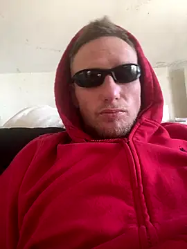 Snapshot of aaronmc311840 chatting on 10-20-25, 03:45 aaronmc311840 online show from 10-20-25, 03:45