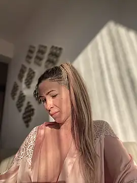 RaquelleDevon online show from 03-13-26, 06:07