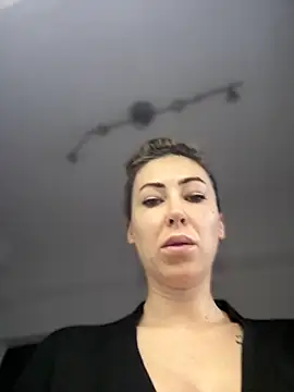 RaquelleDevon online show from 01-15-26, 06:06