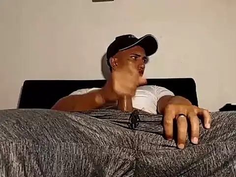 Latinsex2501 online show from 02-19-26, 07:33