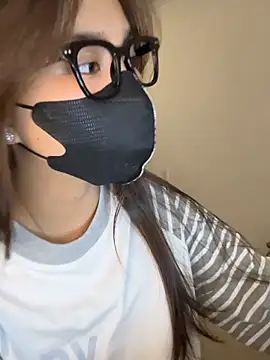 Lilisa miu online show from 01-19-26, 04:11