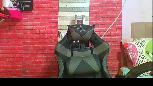 Transthifany online show from 10-31-25, 02:46