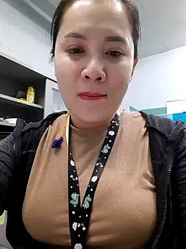 Benlla2802 online show from 12-10-24, 03:22