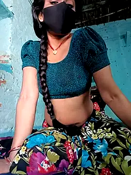 Snapshot of haymona chatting on 03-18-25, 05:45 haymona online show from 03-18-25, 05:45