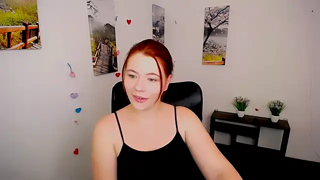 Sun Alexia online show from 10-14-25, 01:01